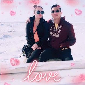 Meet your Posher, Izee